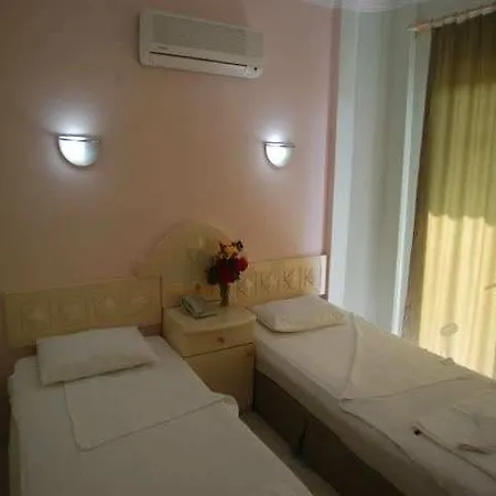 Sayar Aparthotel 3*