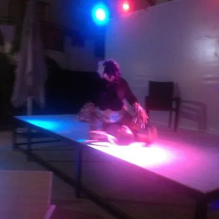 صيار أبارت 3* مرمريس