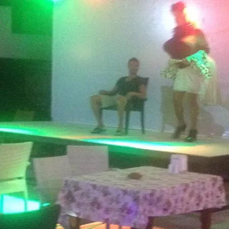 صيار أبارت 3*