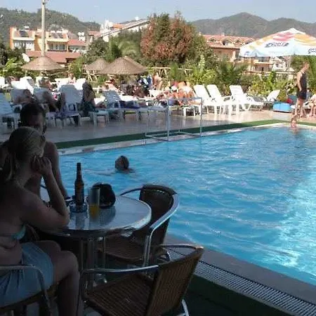 صيار أبارت 3*