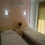 Sayar Lejlighedshotel 3*
