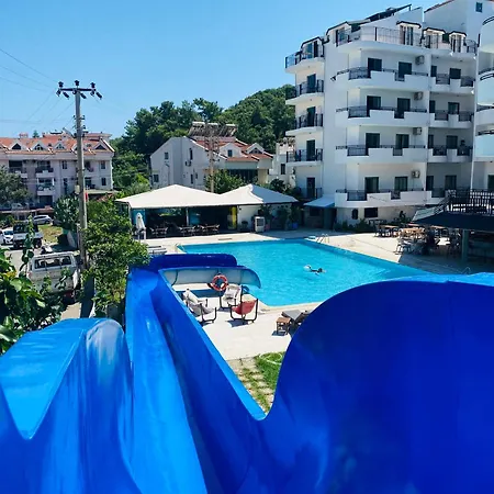 Sayar Apartmanhotel 3*